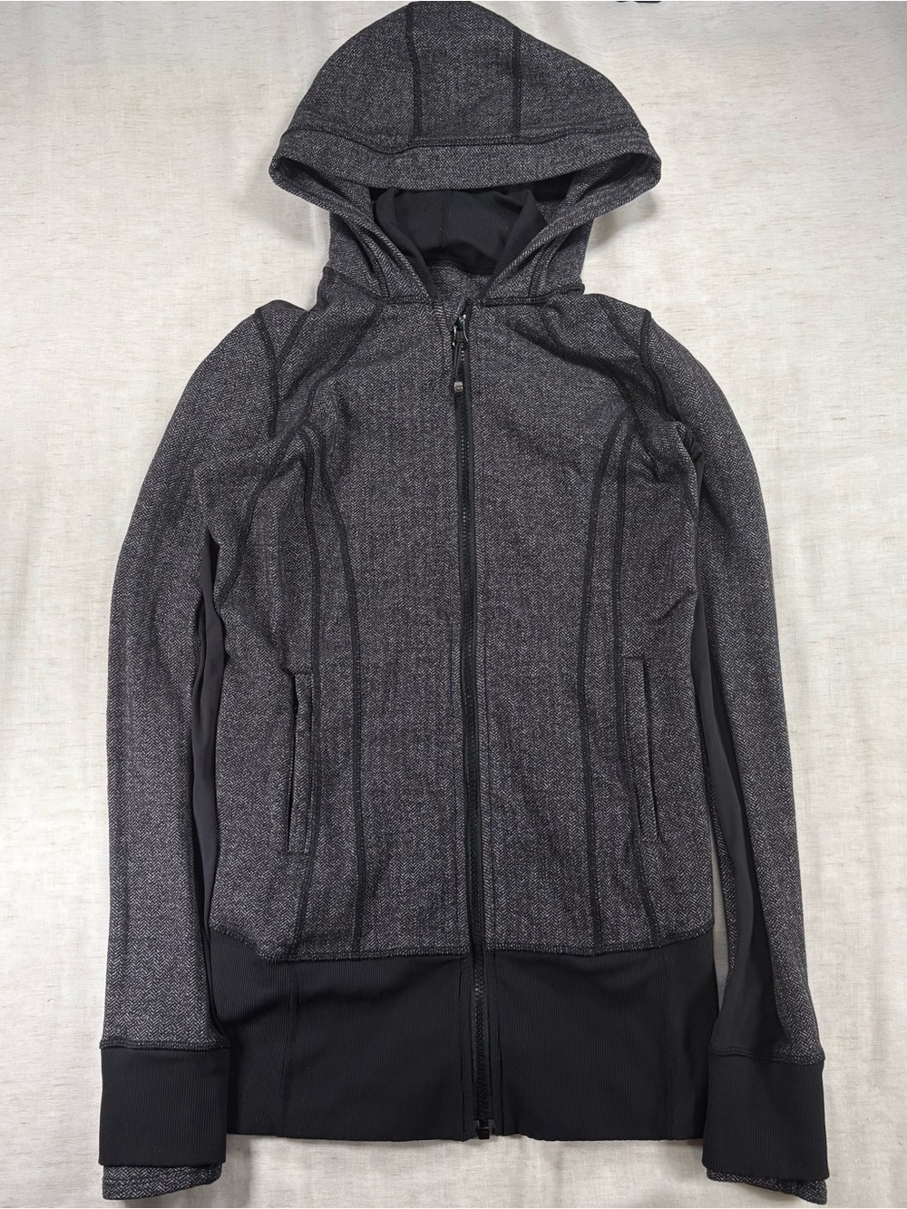 Lululemon Daily Practice Jacket in a herringbone heathered black pattern